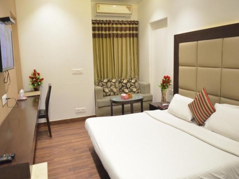 Hotel Vipul Grand Gurgaon Exterior foto